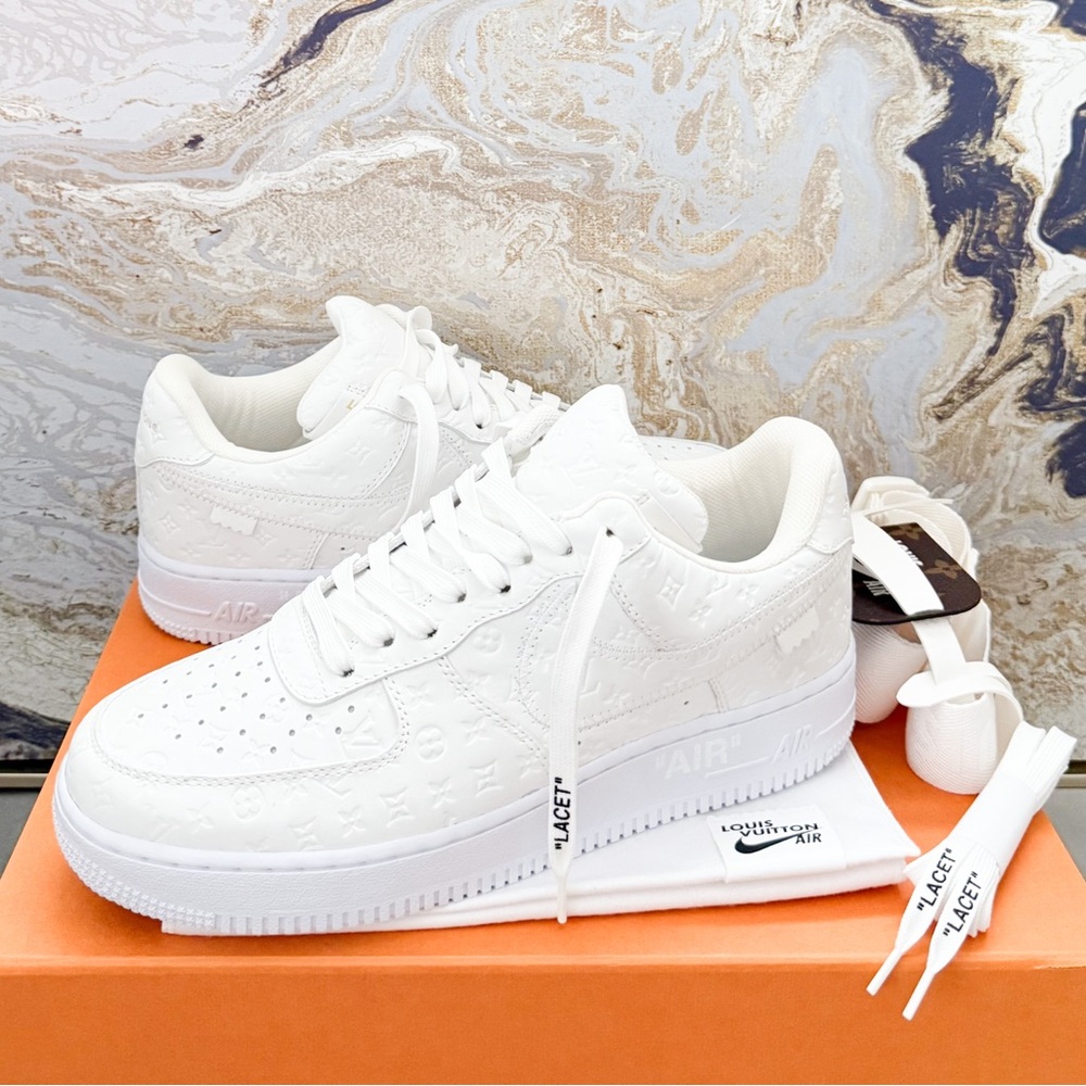 Louis Vuitton X NIKE AIR FORCE 1 Calfskin Monogram Mens Low Top White Sneakers - Picture 11 of 15
